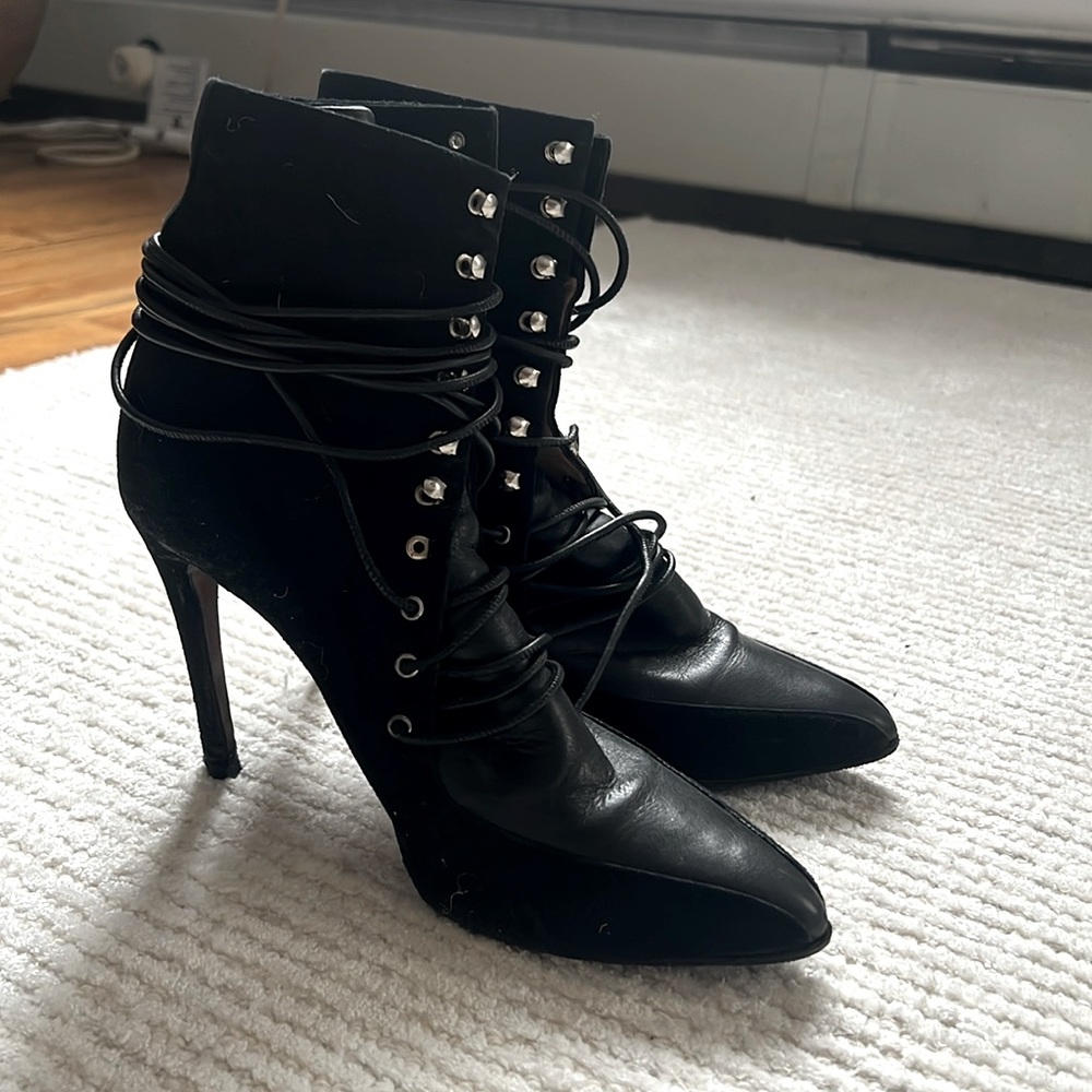 IRO black lace up leather / suede heeled booties in size 39